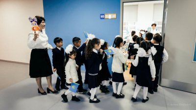 День знаний отмечают в Казахстане