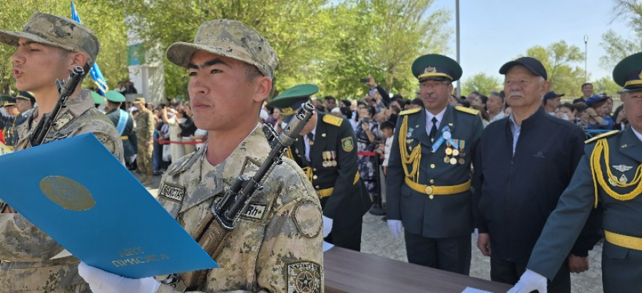Абай облысында 240 сарбаз ант қабылдады