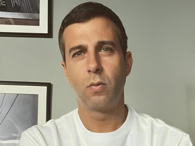 Жена Ивана Урганта заявила, что у него никогда нет денег