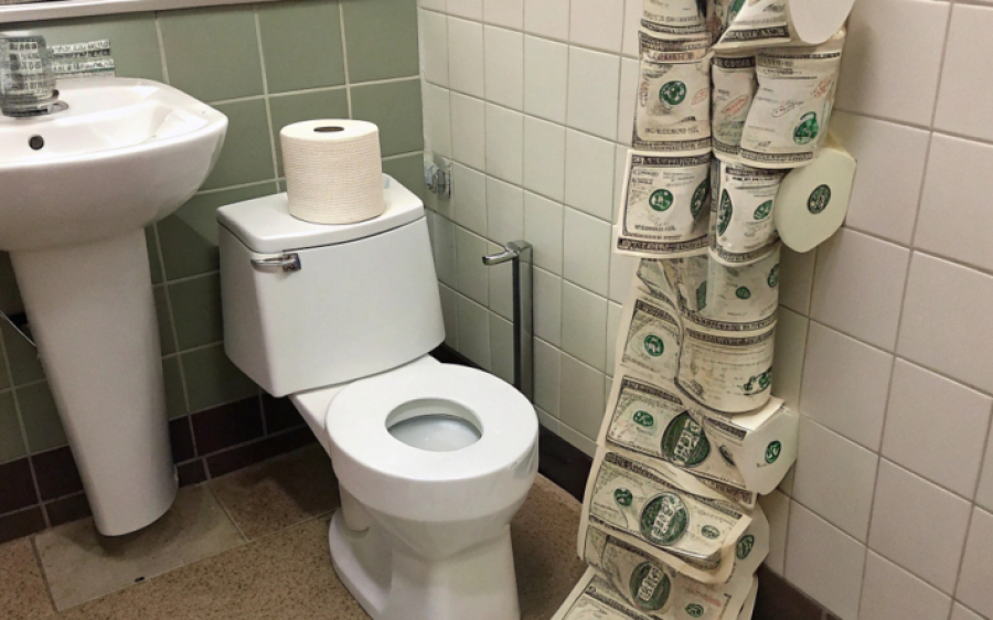 Давайте на унитаз работать. Актюбинцы о повышении тарифов на комуслуги с нового года