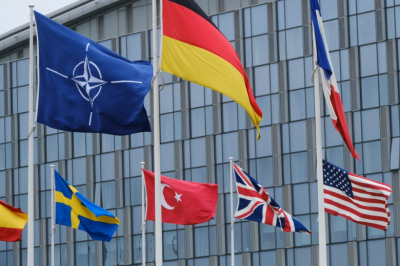 &laquo;Костьми лягут&raquo;: раскрыты коварные планы НАТО на российский аналог Starlink