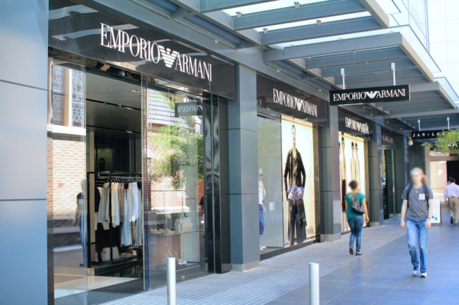 Armani оштрафовали на 3,5 миллиона евро за недобросовестную торговую политику в Италии
