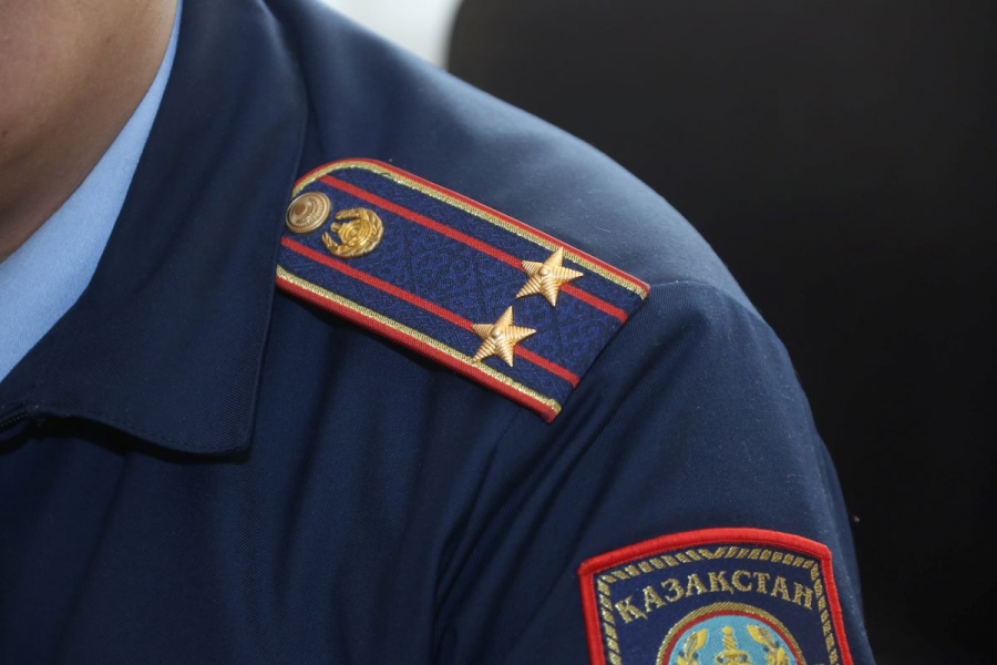 Жестовому языку обучают патрульных полицейских в Казахстане