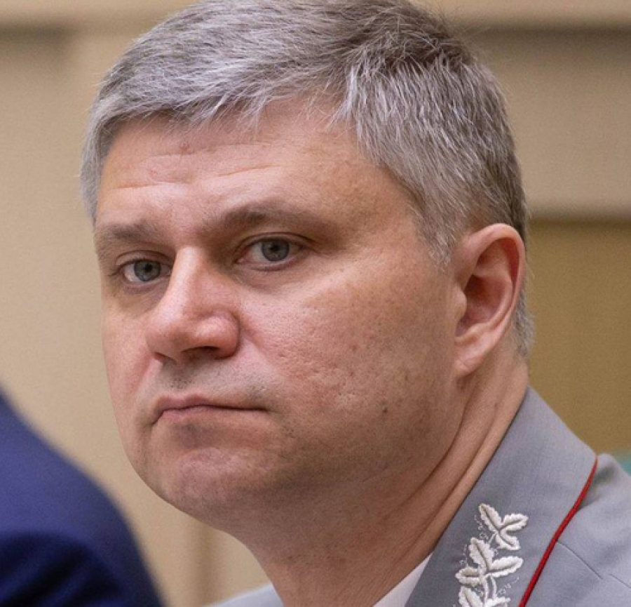 РЖД планируют в 2026 году сократить около 15% сотрудников. Это примерно 6 тысяч человек