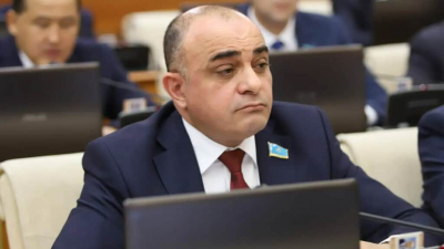 Депутат Маггерамов требует запретить операции по смене пола в Казахстане