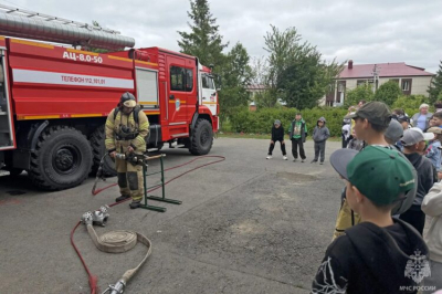Юных жителей Татарстана познакомили с работой пожарных и правилами безопасности