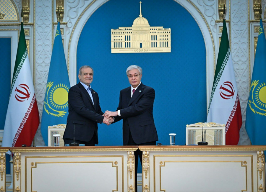 Касым-Жомарт Токаев и Масуд Пезешкиан приняли Cовместное заявление