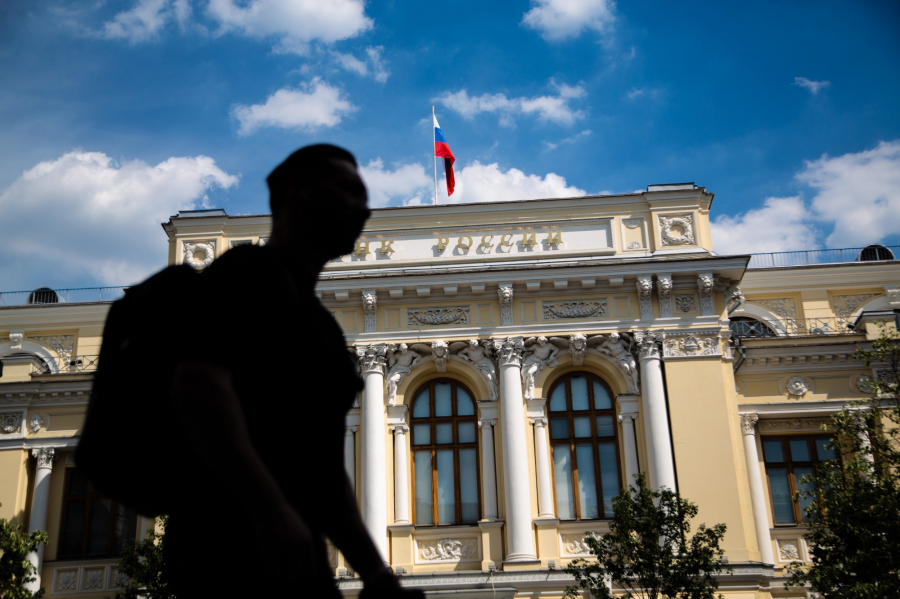 Крупные банки повысили ставки по вкладам в борьбе за новых клиентов