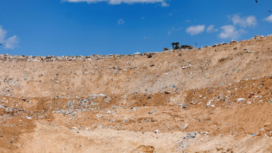 Ушли гулять и исчезли: ищут двух маленьких сестер, пропавших у карьера 16/06/2026 &ndash; Новости
