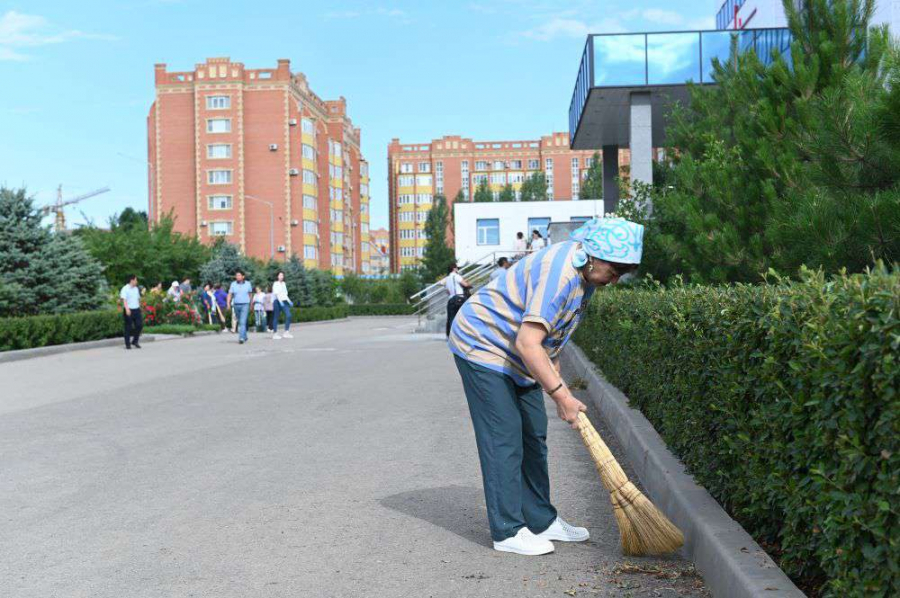 В Актобе в «чистых четвергах» лидируют предприниматели