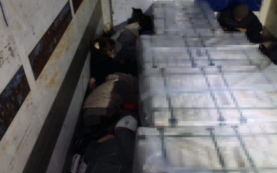 Нелегальных мигрантов нашли в фуре на границе в Актюбинской области