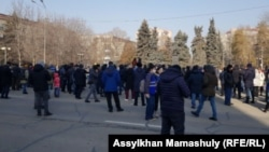 В Алматы сквер Уалиханова исключат из «мест для митингов» и удвоят заполняемость в сквере за «Сары-Аркой»