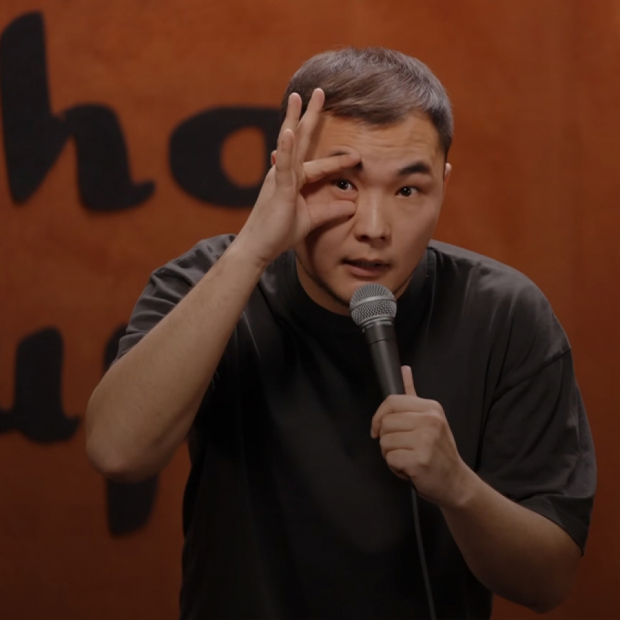 «Понятная родителям работа — это начальник в акимате. А я вышел, что-то говорю, и мне за это платят»