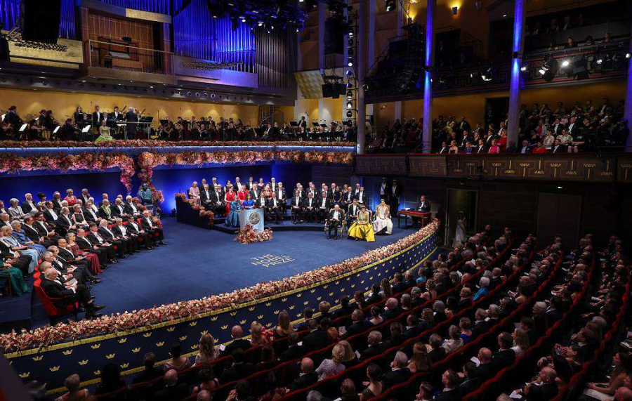 В Стокгольме и Осло вручили Нобелевские премии