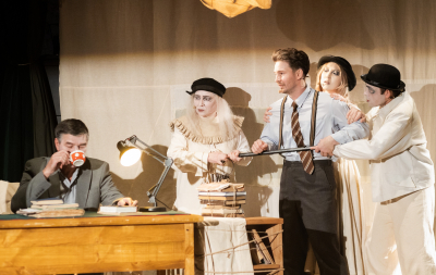 &laquo;Өзелгән көй&raquo; премьерасы: Фәрит Яруллинның һәм Шүрәленең мәңгелеккә юлы Әлмәт аша үтә