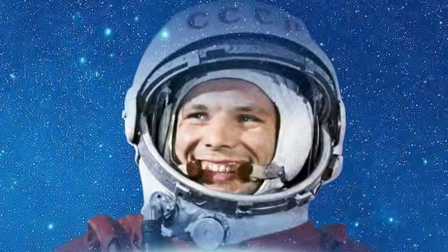 Минниханов поздравил татарстанцев с Днем космонавтики 12/04/2026 &ndash; Новости