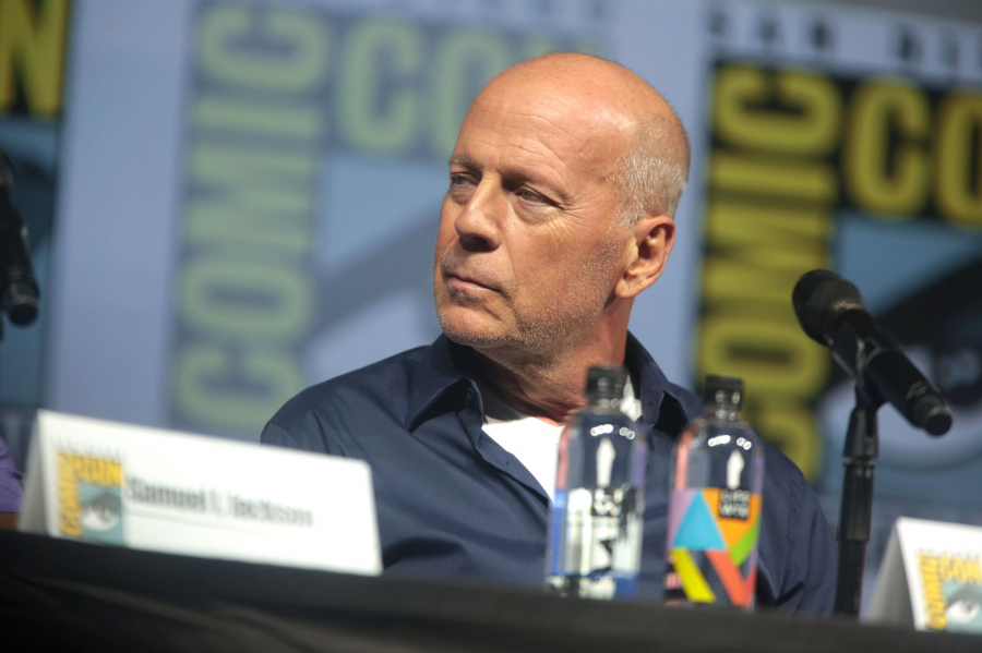 Неизлечимо больного Брюса Уиллиса засняли на&nbsp;публике