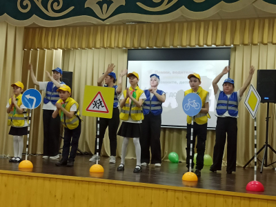 Кайбицкие школьники изучают правила дорожного движения вместе с родителями