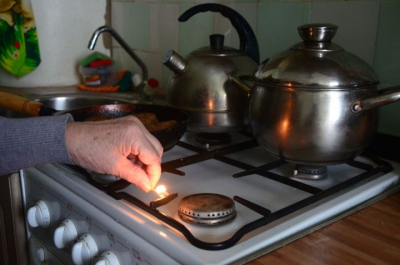 Взрывоопасная соседка: в Татарстане пенсионерка год живет без газа