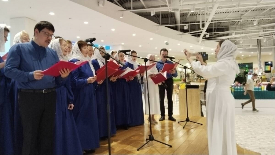 &laquo;Православное 8 марта&raquo;: в казанском ТЦ прошел миссионерский концерт в день святых Жен-Мироносиц