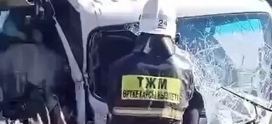 Подростки погибли на угнанном у родителей авто в ДТП с грузовиком на западе Казахстана