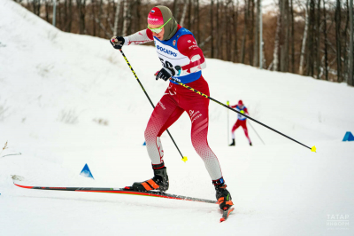 Большунов выиграл гонку на 10 км в финале Кубка России