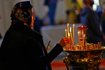 В российских храмах заметили рост числа прихожанок из-за симпатичных священников