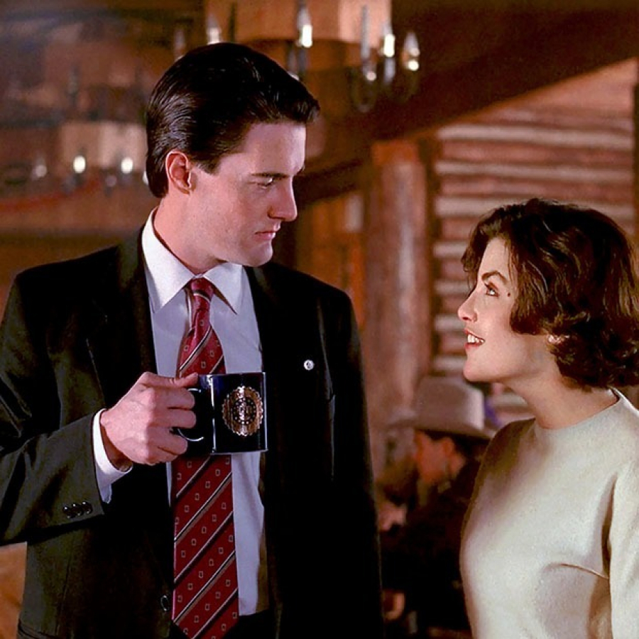 Что смотреть в июне: «13 причин почему», «Твин Пикс» в новом переводе и стендап Эрика Андре