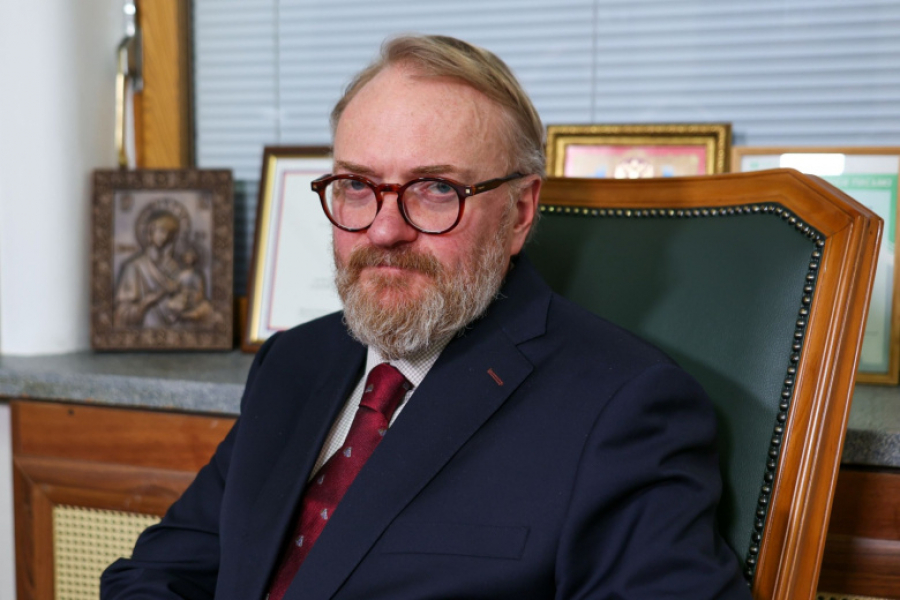 &laquo;Плод в утробе матери &mdash; не червяк&raquo;: Милонов о главной проблеме абортов в РФ