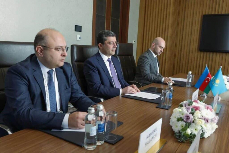 Азербайджанский телеканал может начать вещание в Казахстане