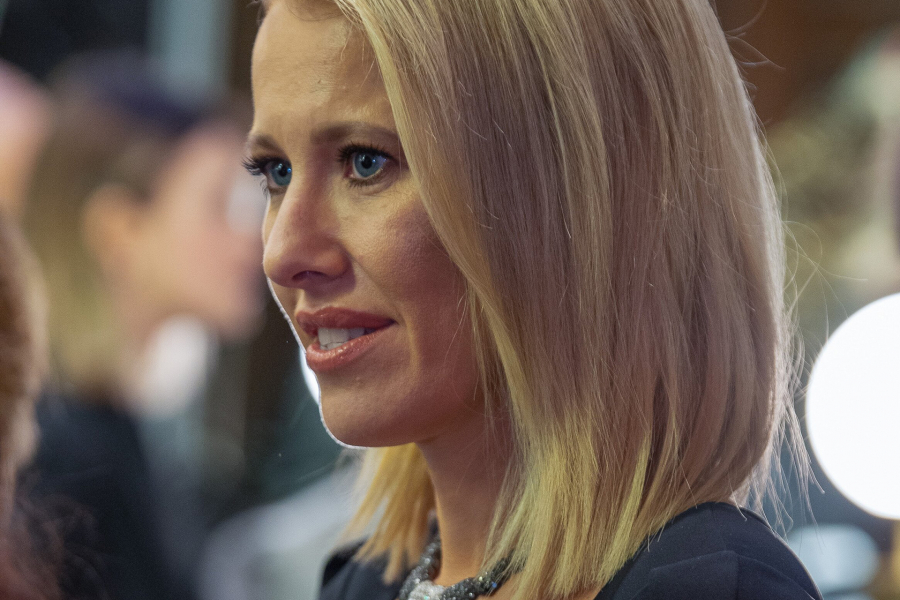 Высмеянный образ Собчак на показе Maison Margiela составил 990 тысяч рублей