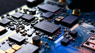 Акции чипмейкеров Китая выросли после запуска крупнейшего инвестфонда в отрасли