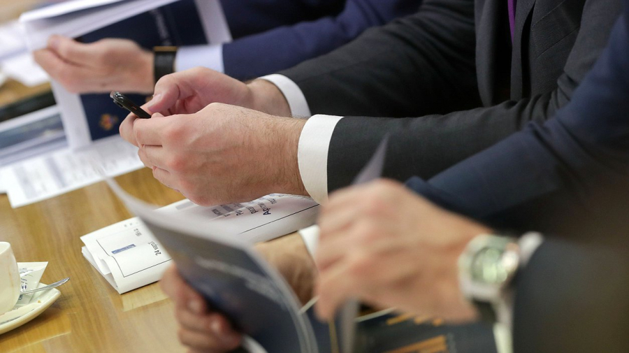 В Черногория чиновница подала в отставку из-за утечки интимного видео