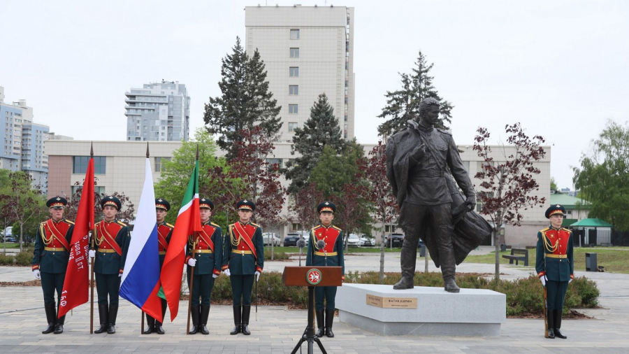 Поэт, солдат, герой: день памяти Фатыха Карима в Национальном музее РТ