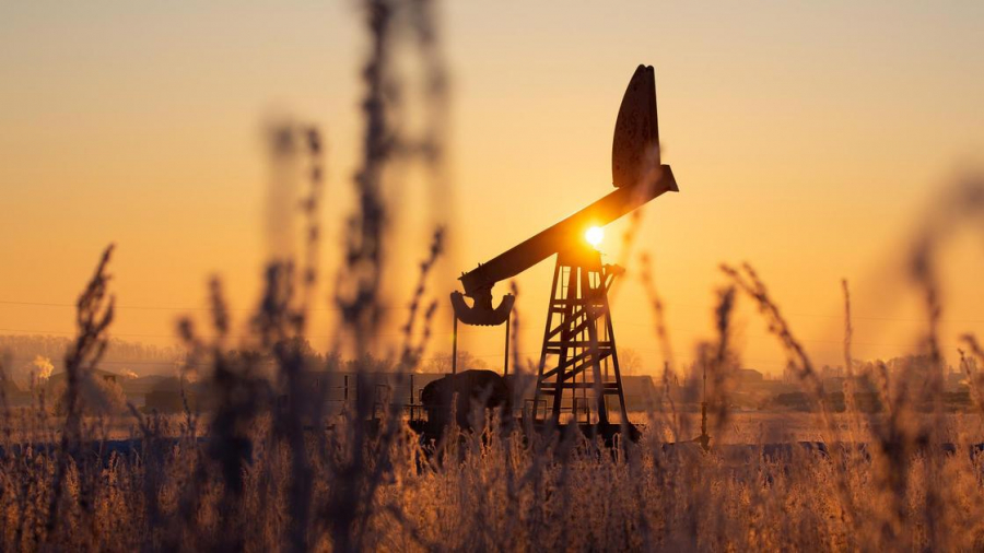 Добычу нефти приостановили на сотнях скважин в Казахстане из-за паводков