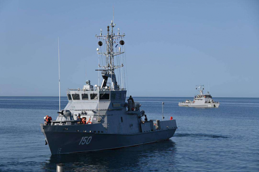 Казахстанские моряки провели десятидневный сбор-поход в Каспийском море