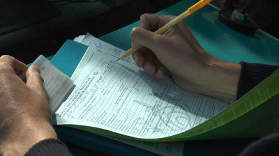 Павлодарцев оштрафовали за катание на сноуборде по городу