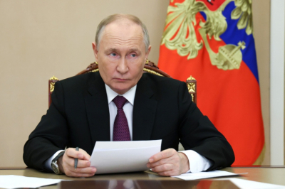 Путин присвоил звание заслуженного артиста актеру Театра на Таганке